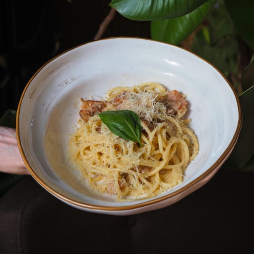 restaurant dish